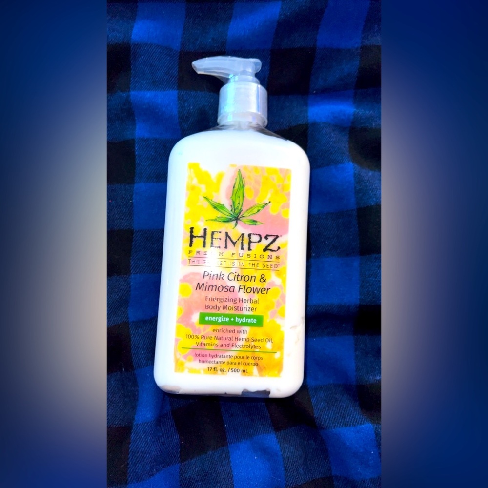 Hempz lotion (Sealed-NEW)